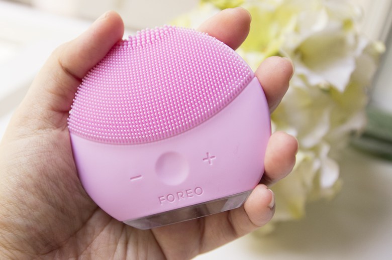 适合油皮粗大毛孔水乳,混油皮还敏感毛孔粗大怎么护肤