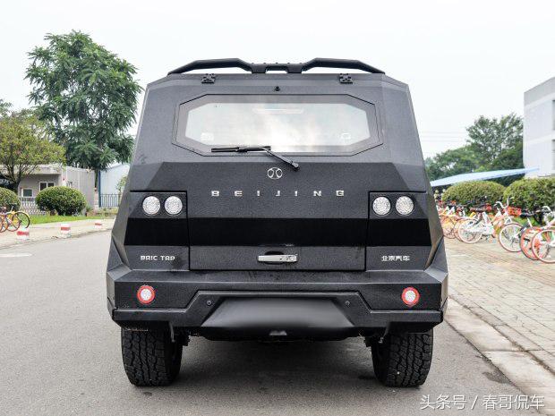 他可能是最霸气的国产越野车，68万起，防爆利器，不怒自威！