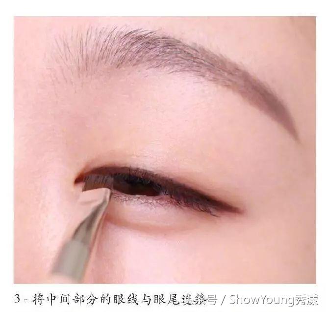如何用美宝莲眼线膏画出完美眼线,如何用眼线膏画出超美的眼线