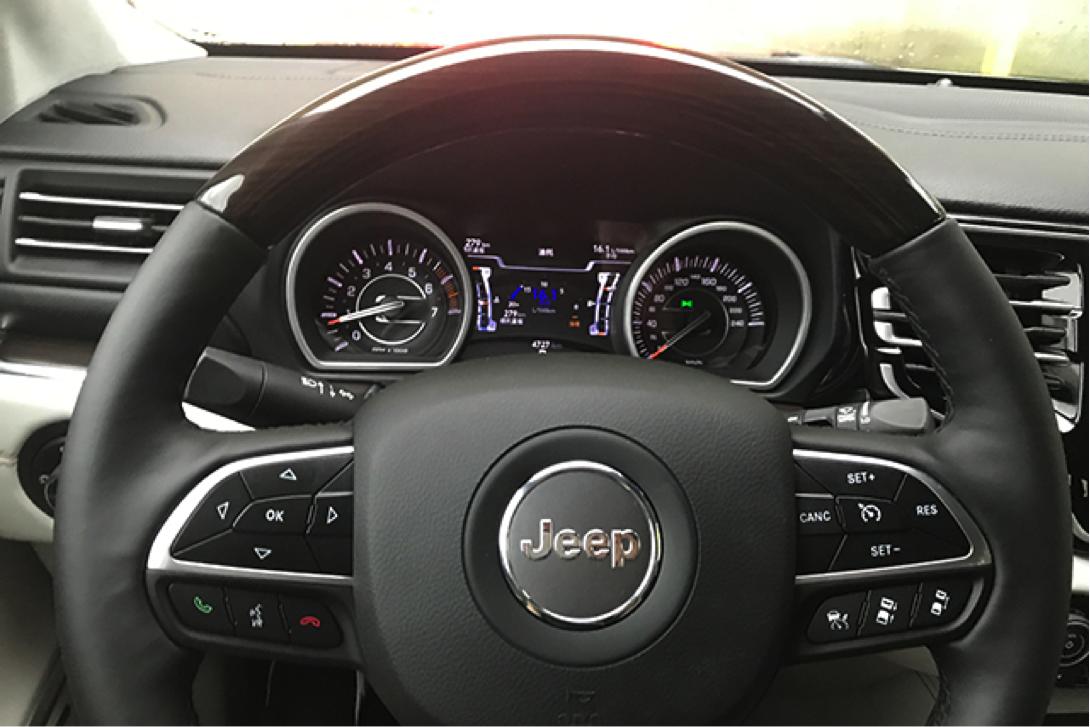 jeep大指挥官对比大众途昂,jeep大指挥官与途达