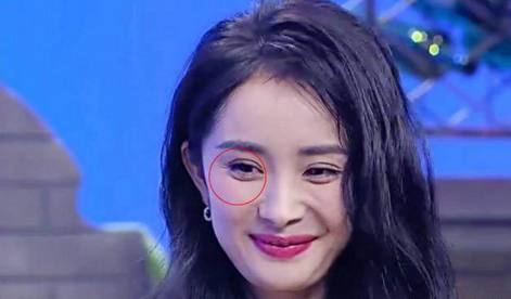 盘点被鱼尾纹害惨了的明星们，王凯满脸褶，杨幂一笑皮都松了！