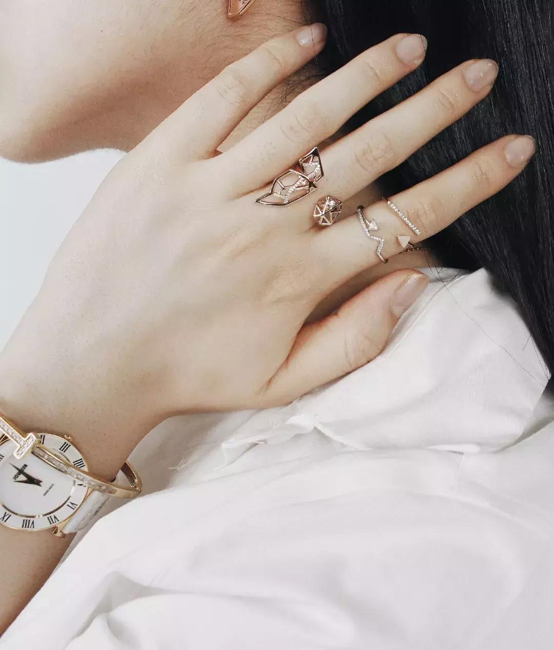 戒指推荐小众手控,粗短的手型适合的戒指