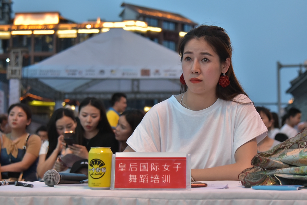 足球世界杯2018冠军视频,2018足球宝贝决赛晚会