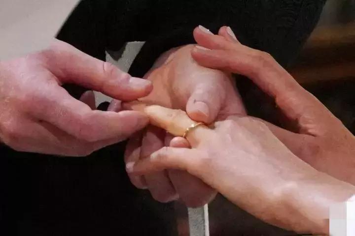 get王妃同款look算什么，我们直接get皇室同款婚礼！