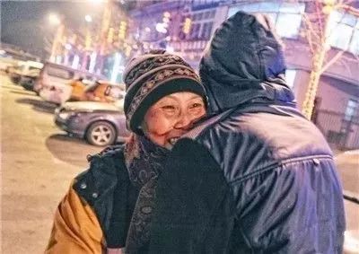 产假和婚假一起休该怎么写请假条,年假婚假事假病假哪些是带薪的