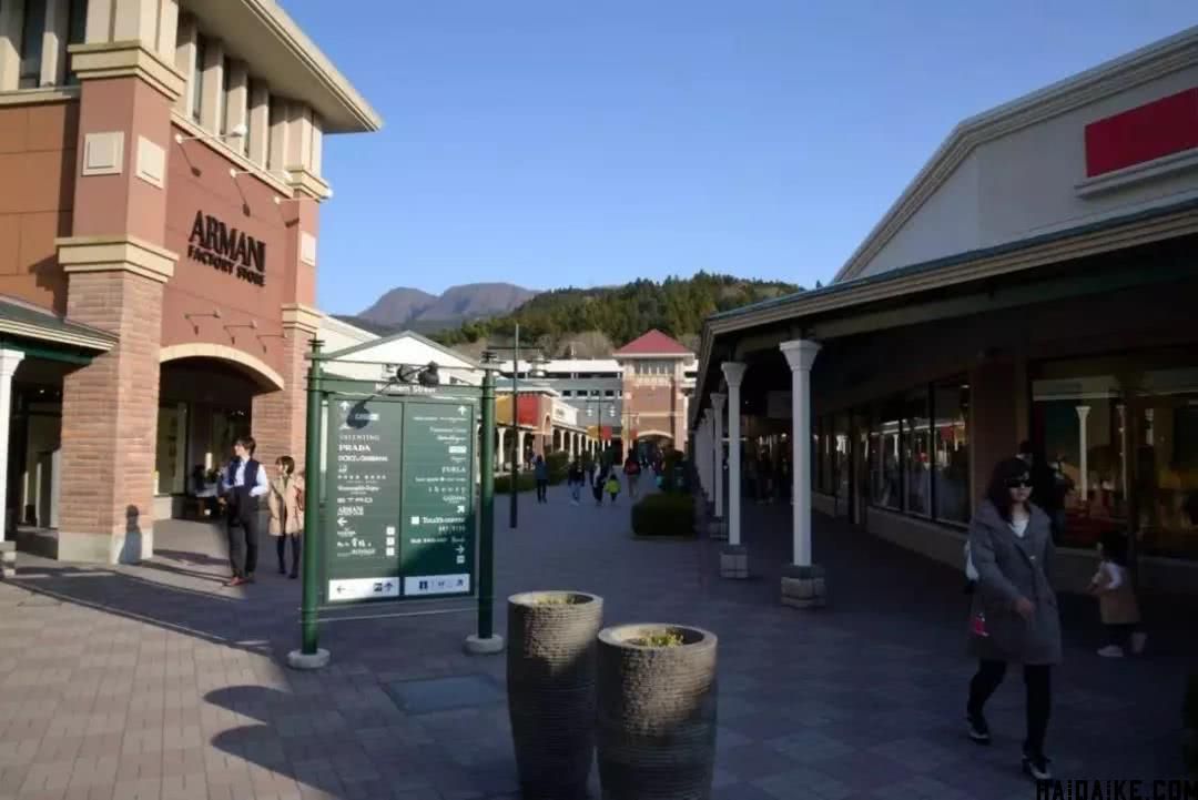 泰国曼谷机场免税店必买物品清单,在日本心斋桥买什么好