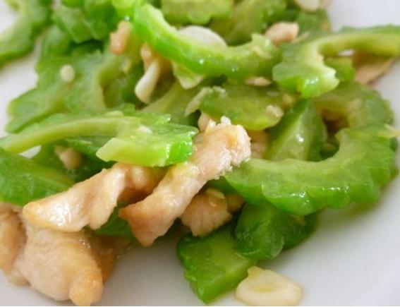 清热又祛暑的苦瓜家常做法,天热要多吃苦瓜教你新吃法