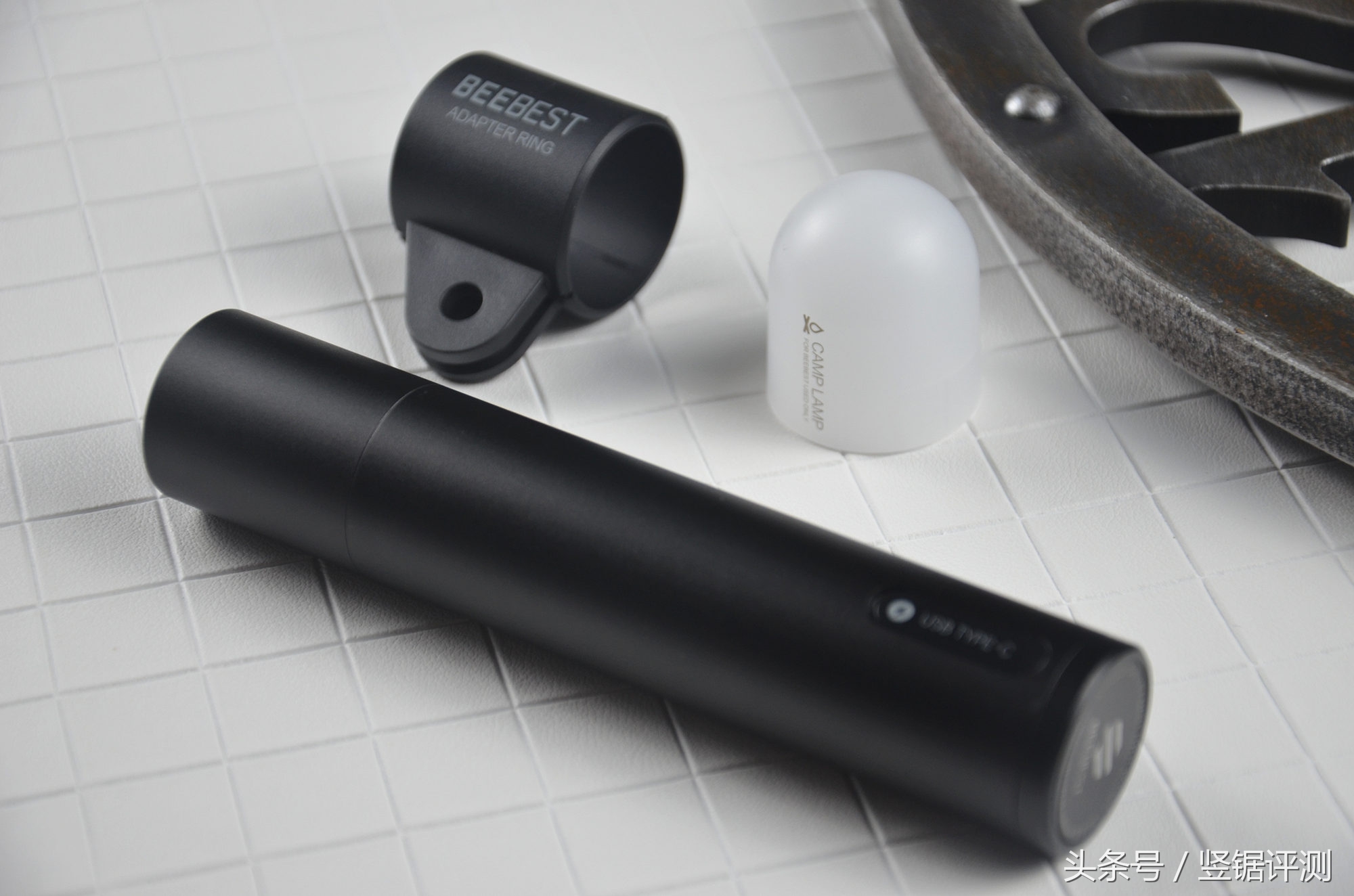 小米强光手电筒评测,小米极蜂变焦强光手电筒