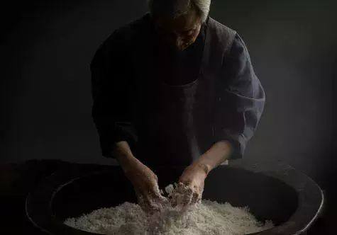 关于sk-ii神仙水的分析评价,SK-II神仙水和啥配着用