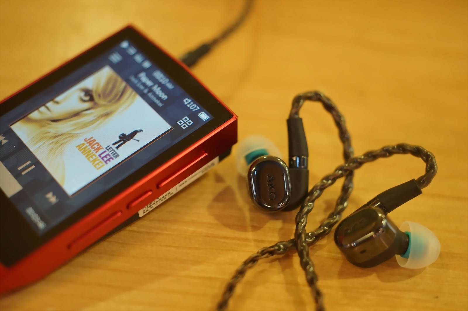 爱欧迪PV评测：超越苹果的音乐芯片，竟首发在这款*放播**器！