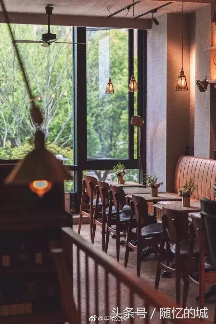 除了挖走北上广的年轻人，杭州还要掏空他们的钱包