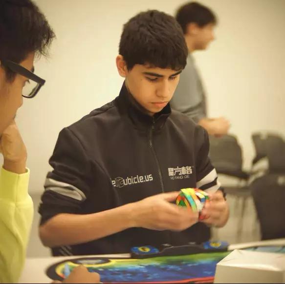 sq1魔方还原教程,金字塔魔方还原教程