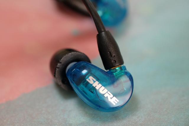 舒尔se215沙沙沙声音,舒尔se215新款老款评测