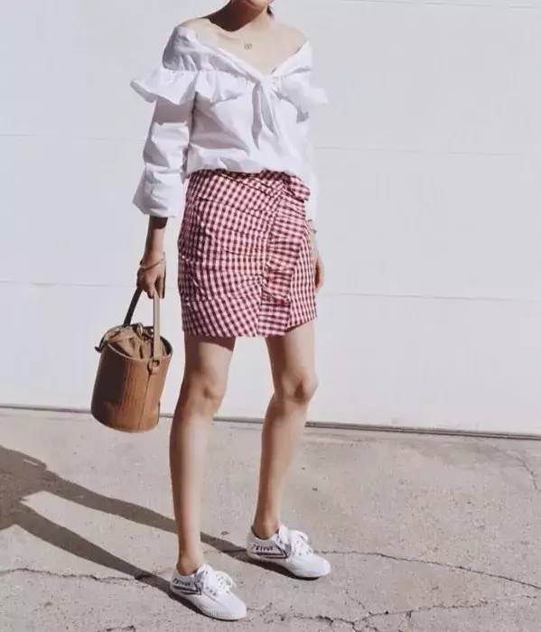 匡威帆布鞋值得买吗,帆布鞋匡威值得购买吗