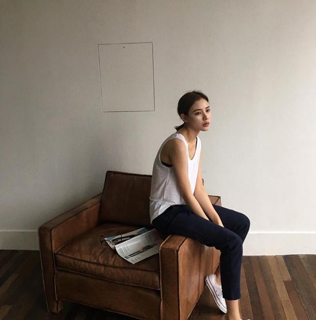 现在都这样扎衣服！忽然才知道扎起来有多显瘦