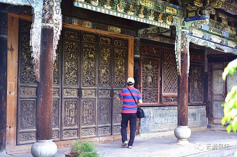 与“十二道锋味”撞满怀