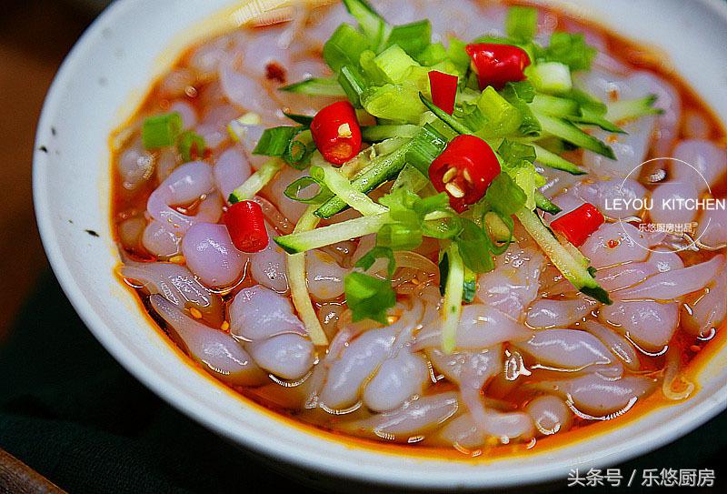 夏天必备的凉粉怎么做,夏天做的凉粉能上笼蒸吗