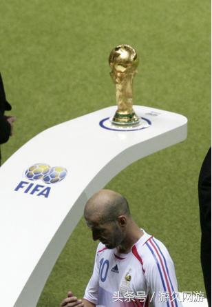 齐达内勺子点球是运气还是技术,齐达内头槌马特拉齐完整版