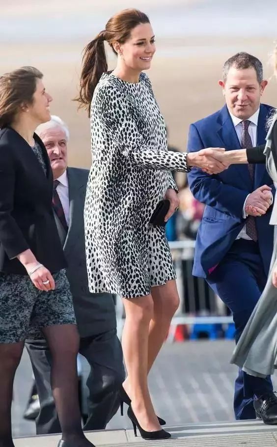 姚晨唐嫣李晨,糖糖和姚晨视频