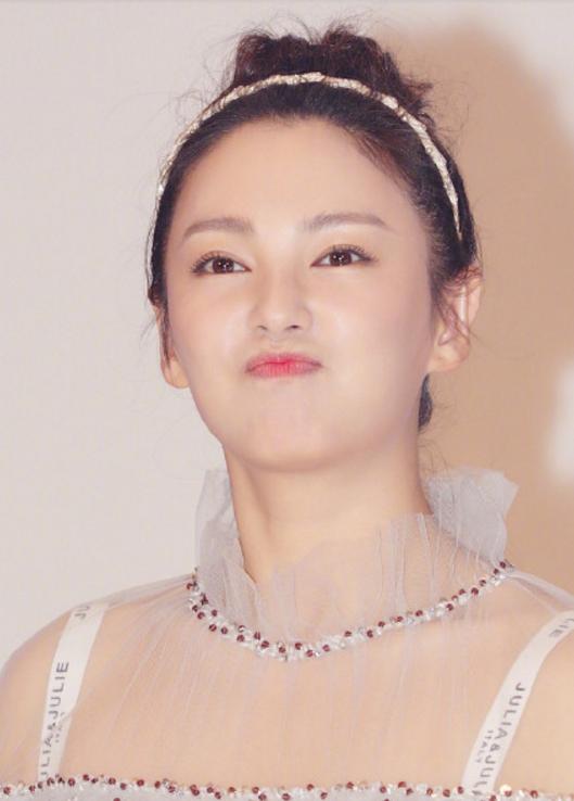 张雨绮范冰冰攻气十足,张雨绮推荐过面包吗