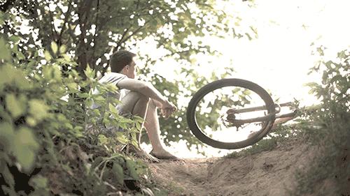 为什么人们更爱用微博而不是朋友圈发动态了？