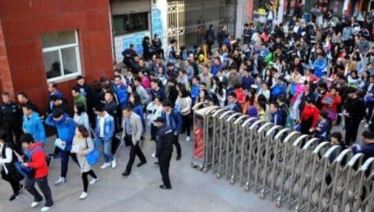 长沙飞天津航班取消,强降雨长沙继续预警