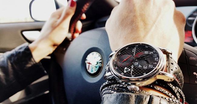 今年的母亲节，我又不能在你身边了，Chronoswiss瑞宝表