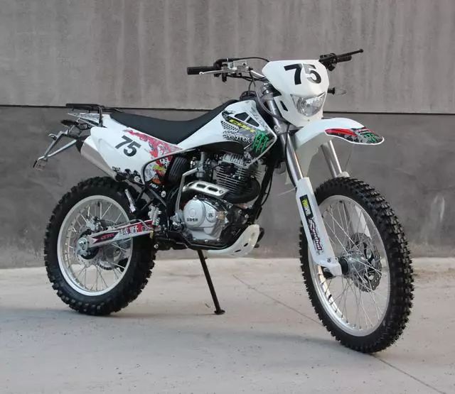 弯梁摩托车越野性能,春风ktm150越野小型摩托车评测