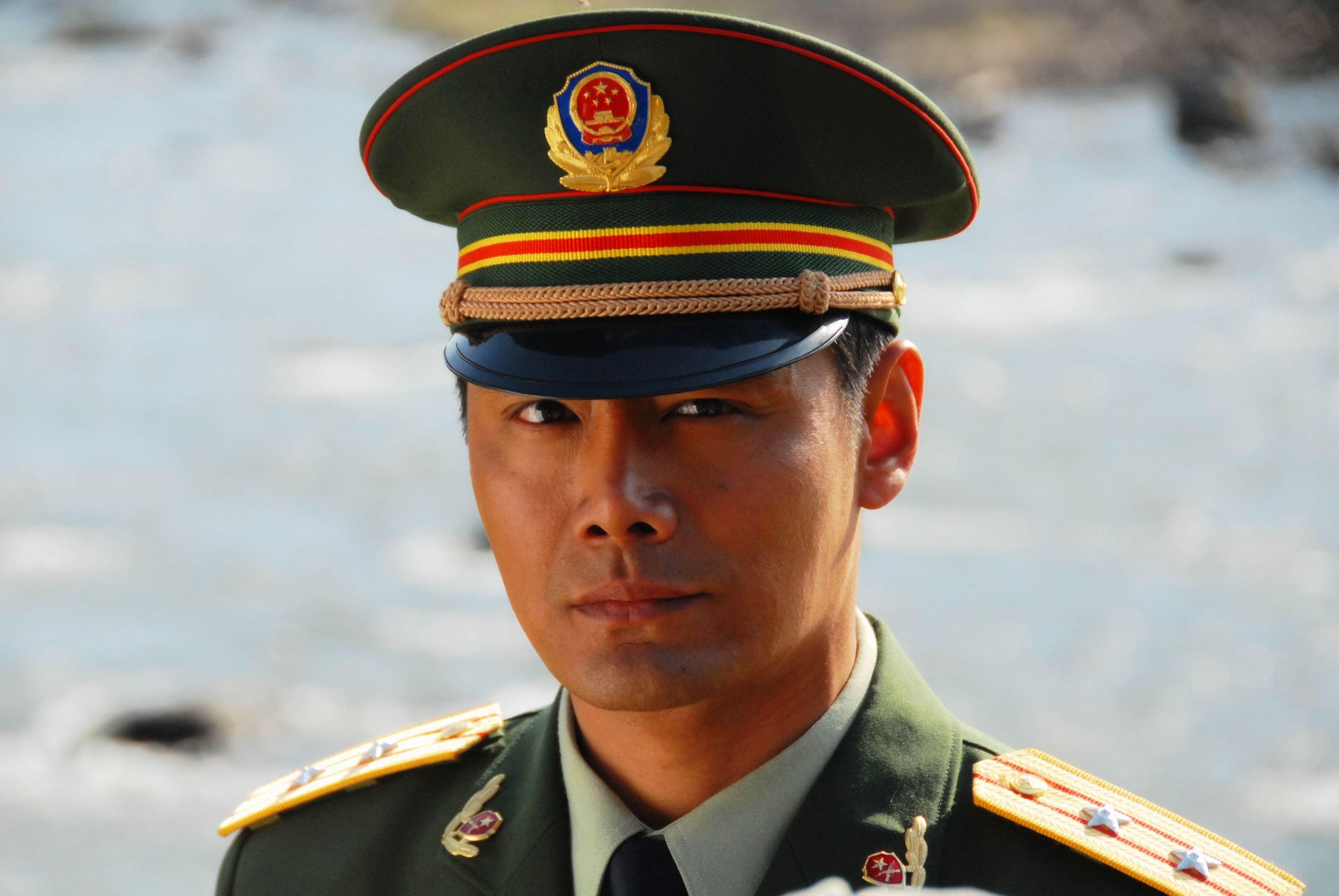 怎么样才可以穿军装回家,穿着军装的规矩