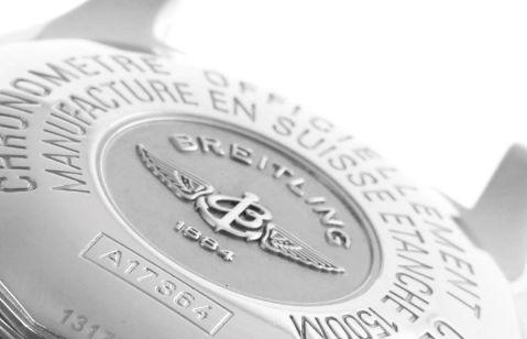 川航英雄机长刘传建的专业精神，从他的腕表足以见得