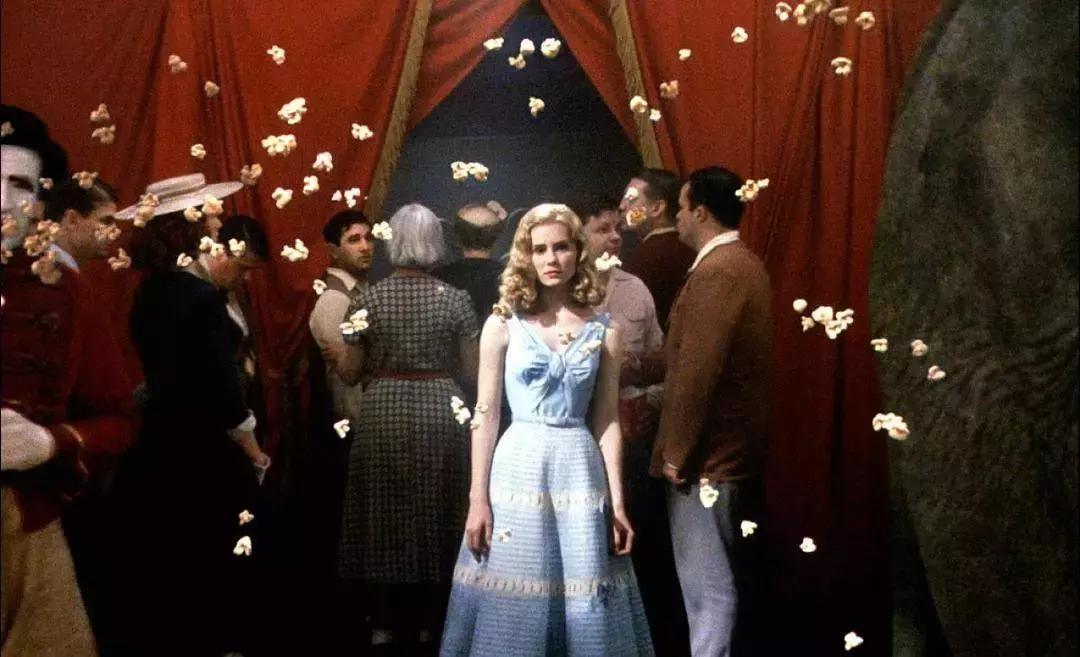 梦见伴侣出轨弗洛伊德解释,梦见自己的老婆出轨代表什么预兆