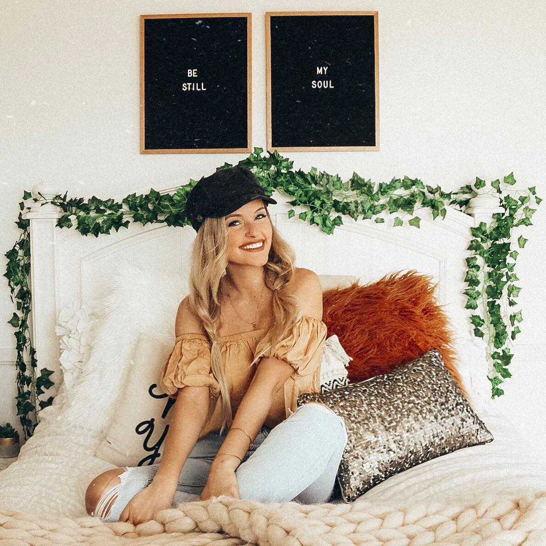 甜美风海边度假泳衣穿搭推荐,甜美风海边度假穿搭推荐复古风