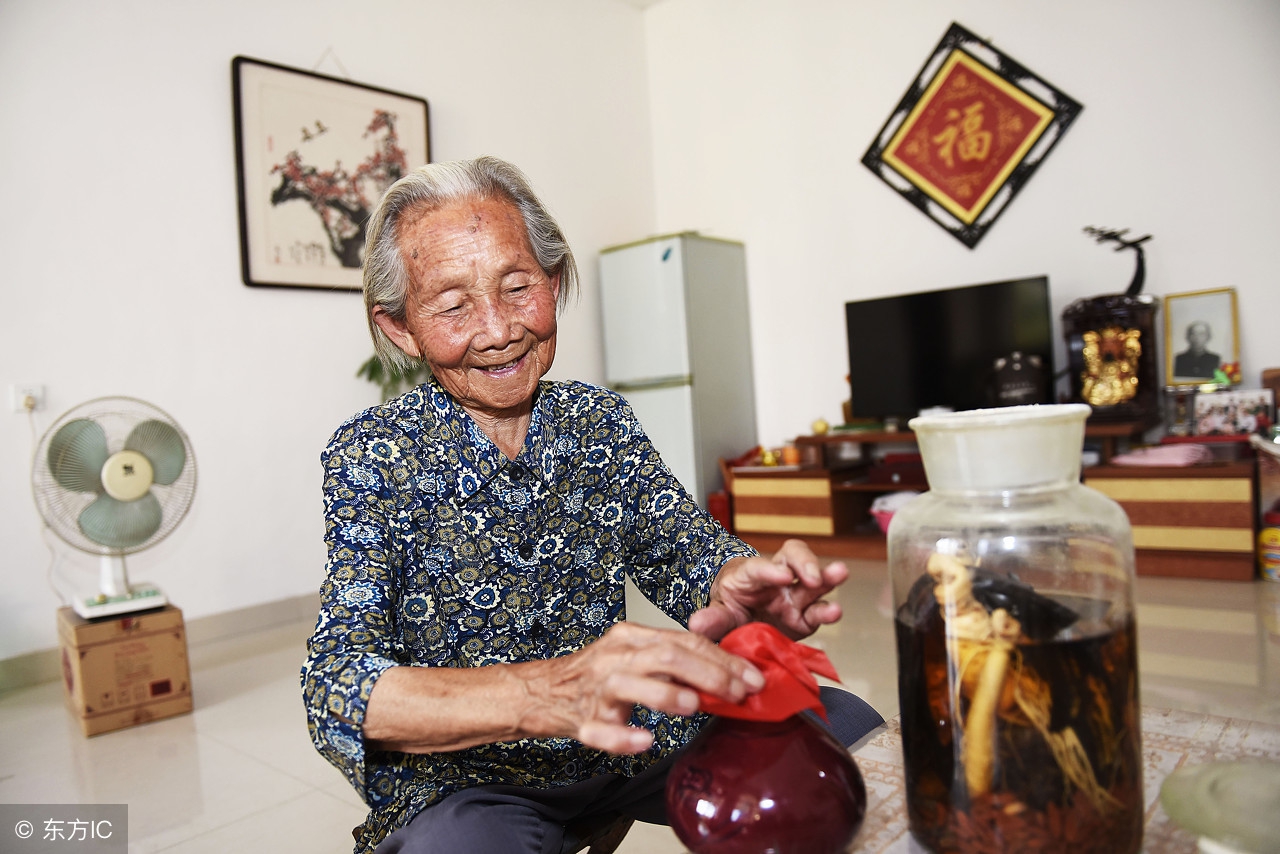 祛风湿的药酒用什么酒泡,风湿骨痛药酒中药材配方