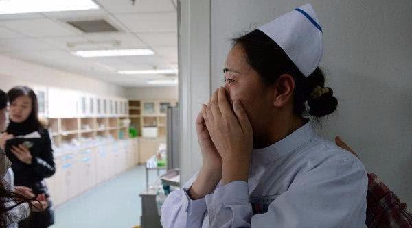 娶了护士做妻子是什么感受,娶个护士老婆是一种什么样的体验