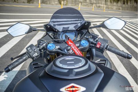 本田cbr250rr四缸水冷跑车,本田cbr250rr是街跑吗