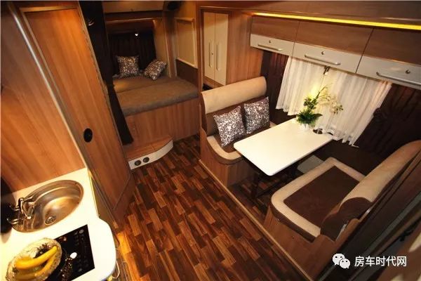 宇通凯伦宾威依维柯c型房车,进口依维柯凯伦宾威