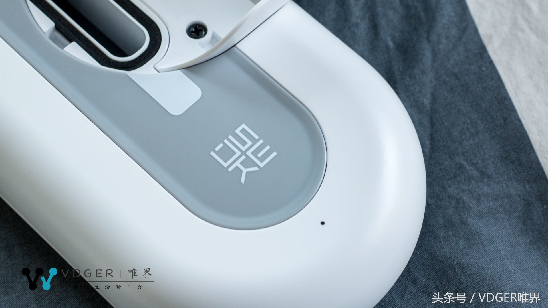 除螨紫外线手持吸尘器,多功能无线除螨仪手持吸尘器