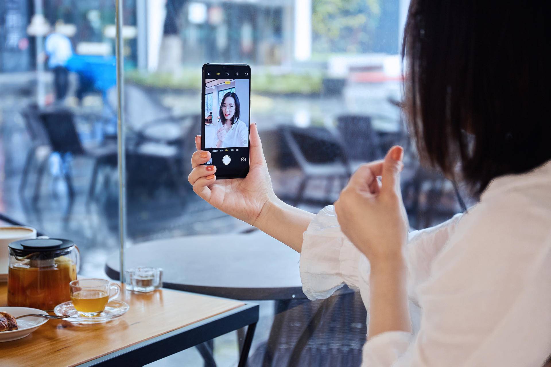 现在的oppor15还值得入手吗,现在买oppor15还值得吗