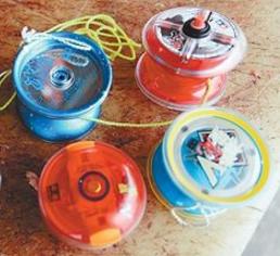 告诉孩子玩具可以买但不能经常买,给小孩买玩具的条件是什么