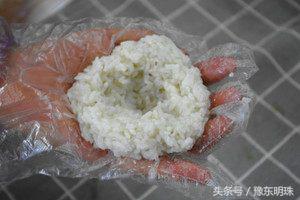 寿司经典款的做法教程,正宗寿司的做法和配方视频