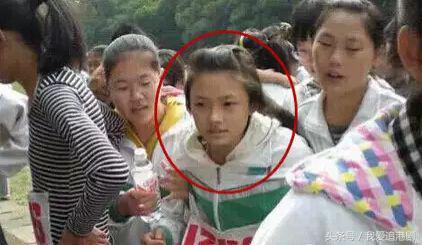 爷孙恋硬凹清纯人设！巴结baby，未成年18禁嫩模，打架被拘15天？