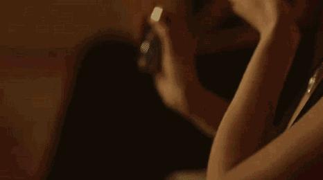 这个夏天，买什么香水才配得上掏空钱包置办的小美裙