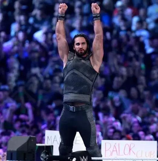 wwe最帅服装,罗曼雷恩斯不穿防弹衣