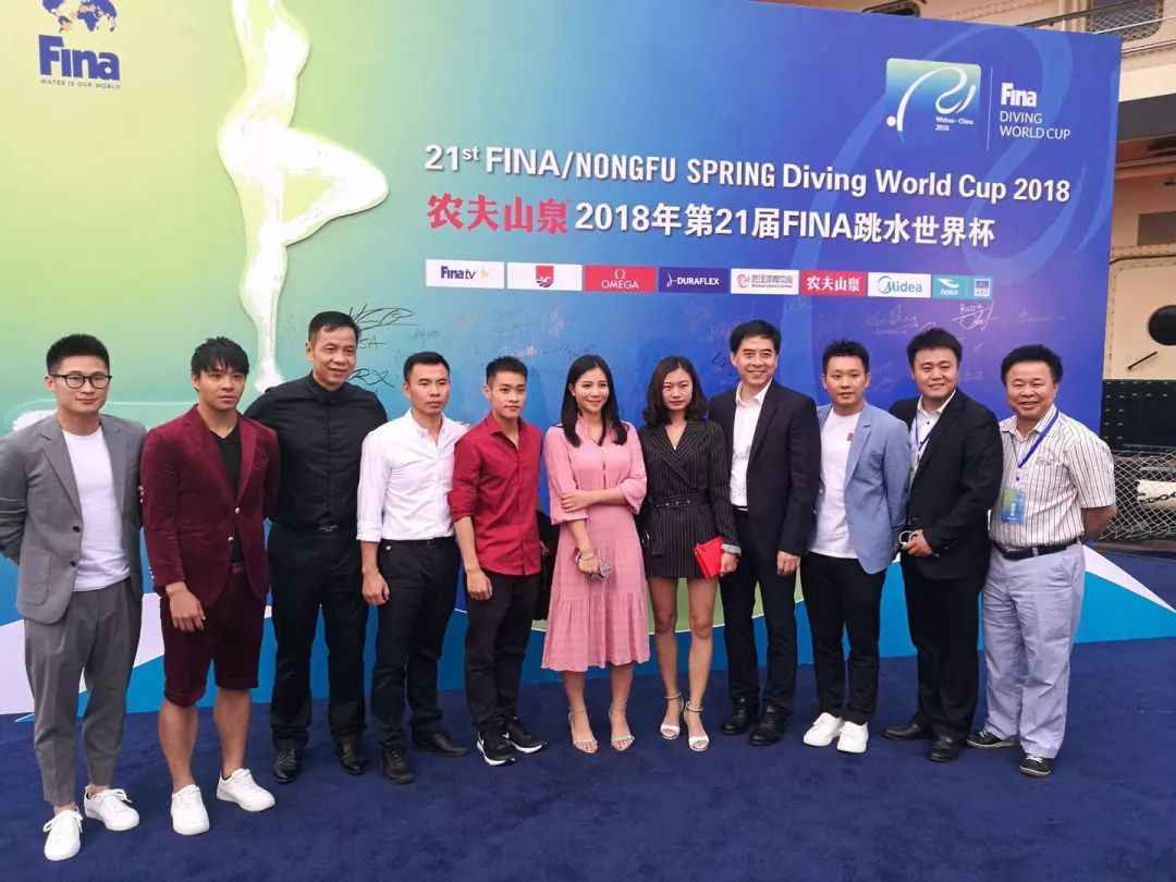 郭晶晶霍启刚红毯,郭晶晶最美红毯