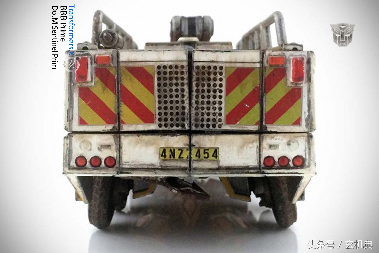 变形金刚领袖级擎天柱变形视频,变形金刚领袖之证重装者擎天柱