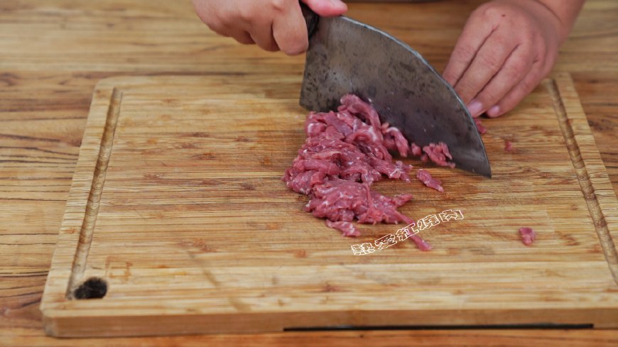 熬粥怎么粘稠水和米的比例,如何熬粥才能把粥熬得粘稠