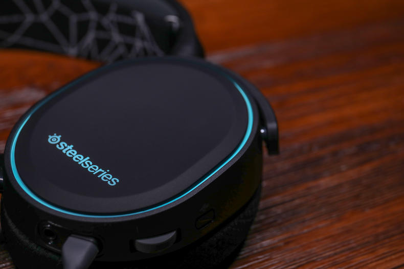 赛睿steelseriesarctisprowireless,赛睿耳机arctis系列