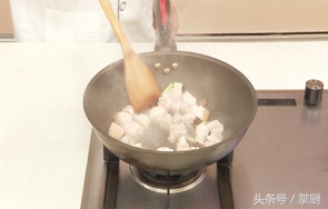 冬笋红烧肉如何做得软烂,冬笋焖东坡肉