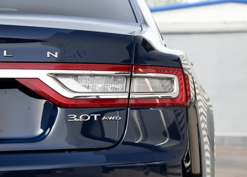 各汽车尾标代表的意思,汽车尾标识别什么车