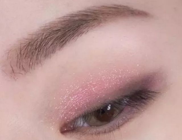 戚薇改版,戚薇变脸抖音